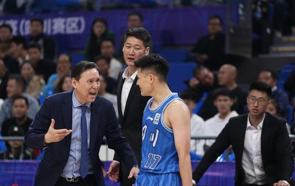 许多俱乐部